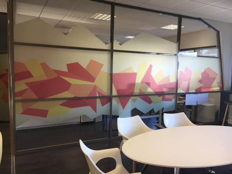 Signalétique intérieure et extérieure pour professionnel à Vénissieux en région Lyonnaise