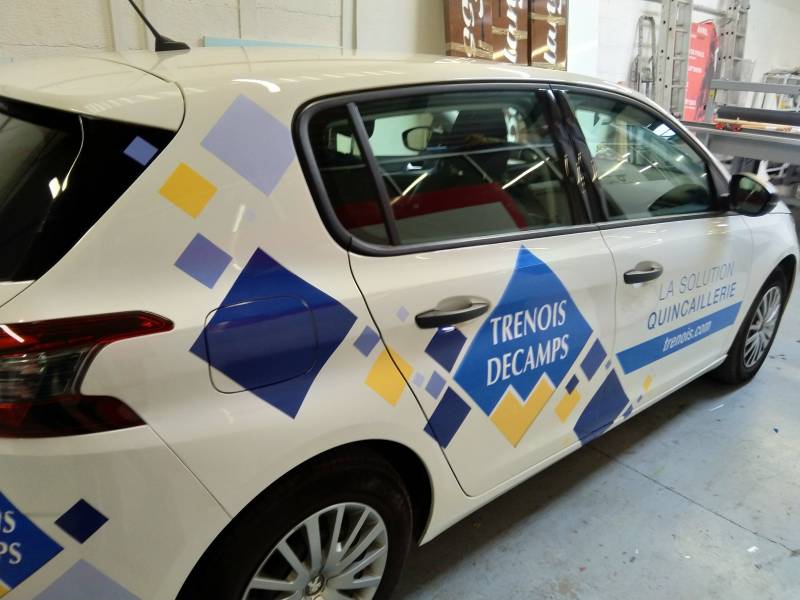 Marquage publicitaire sur mesure pour véhicule professionnel à Lyon, en région Rhône Alpes
